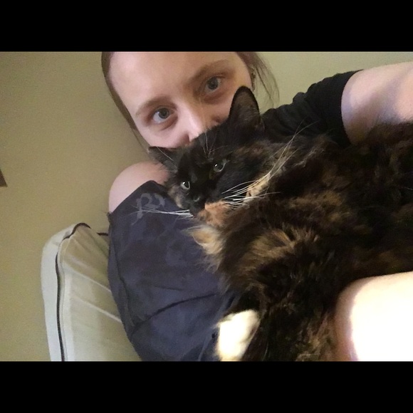 Meet your Posher, Sara - Picture 1 of 1